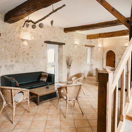 ホテル Domaine De Villot Sainte-Colombe-de-Villeneuve エクステリア 写真