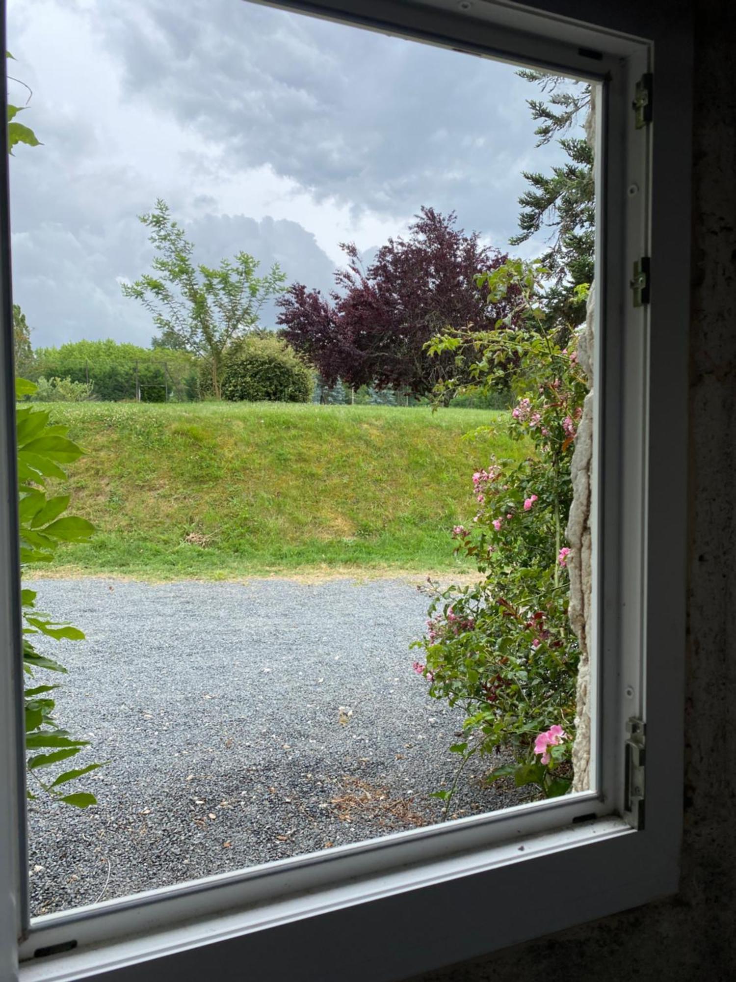 ホテル Domaine De Villot Sainte-Colombe-de-Villeneuve エクステリア 写真